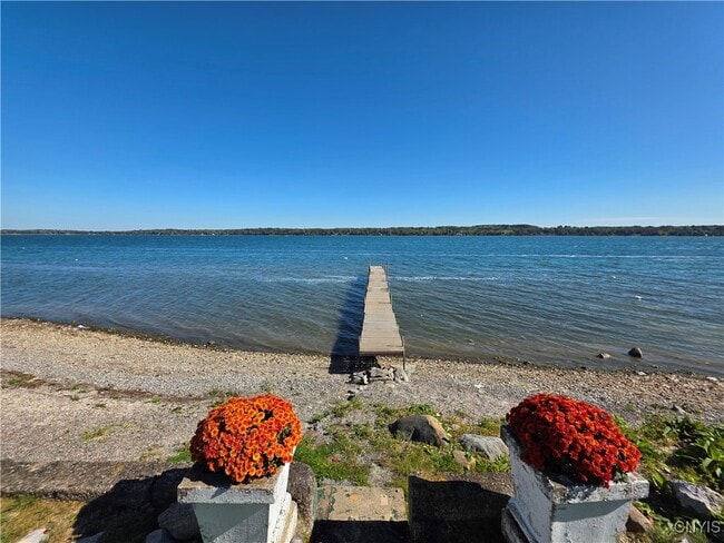 Building Photo - 5358 W Lake Rd