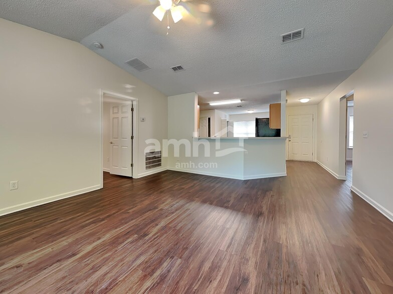 Building Photo - 11127 Lauren Oak Ln