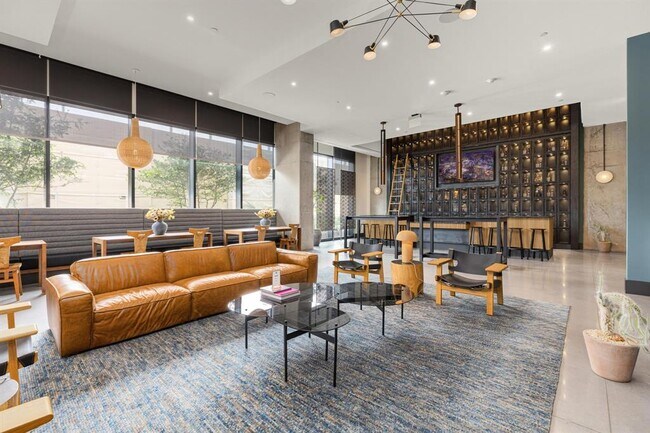 Building Photo - 84 Northeast Dr