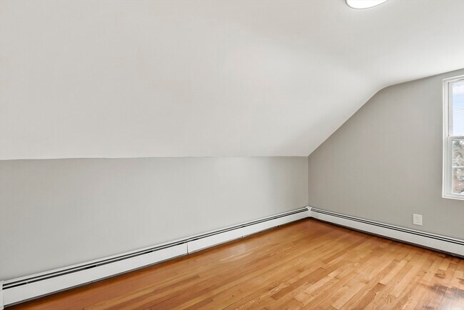 Building Photo - 515 Winthrop St
