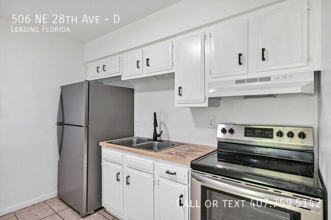 Building Photo - 506 NE 28th Ave