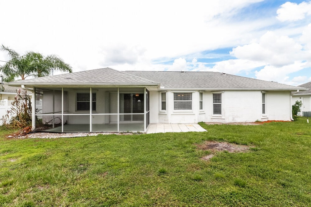 Building Photo - 239 Allworthy St