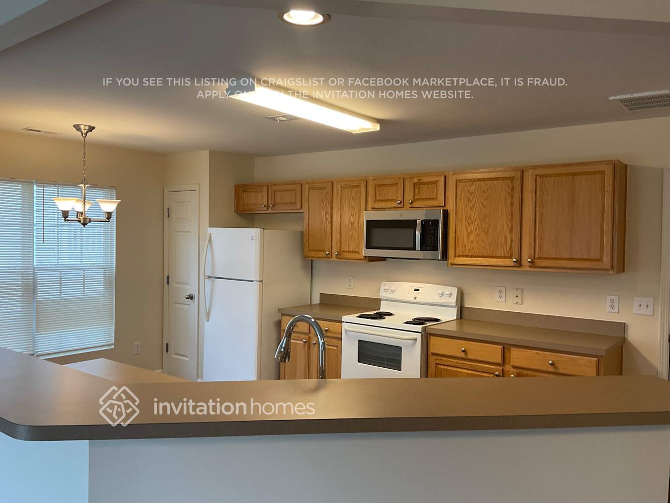 Building Photo - 5012 Babbling Brook Dr