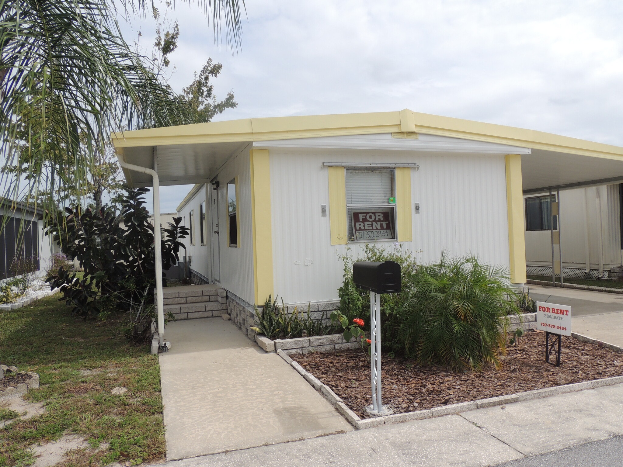CLEAN AND BRIGHT - 7424 Egress Ln