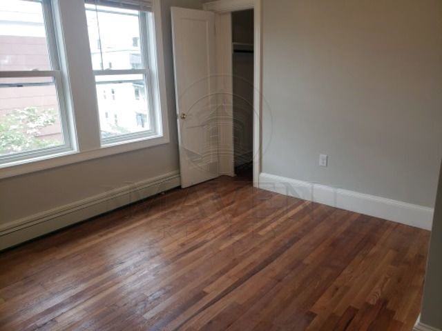 Building Photo - 82 Grant St