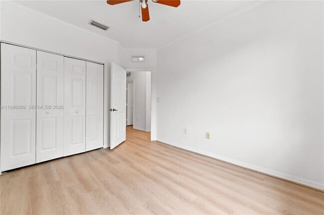 Building Photo - 5043 SW 140th Terrace