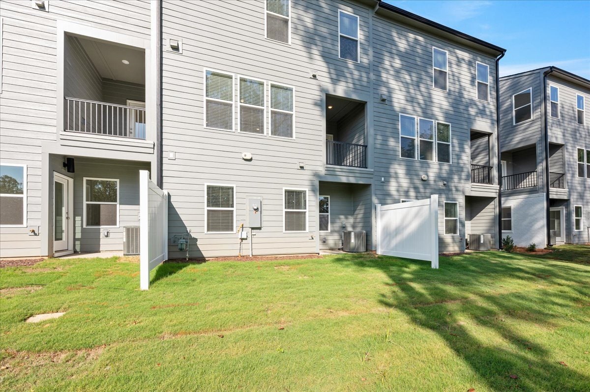 Private Backyard - 10536 Pleasant Br Dr