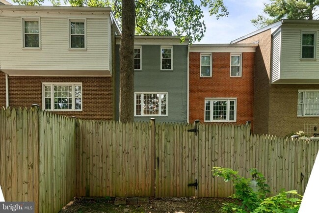 Building Photo - 6627 Burlington Pl