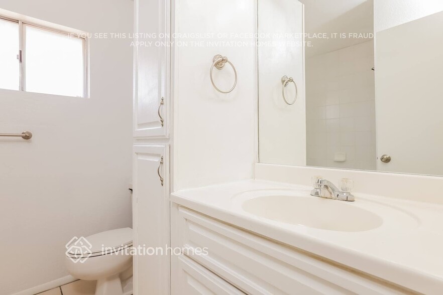 Building Photo - 6027 W Carol Ann Way