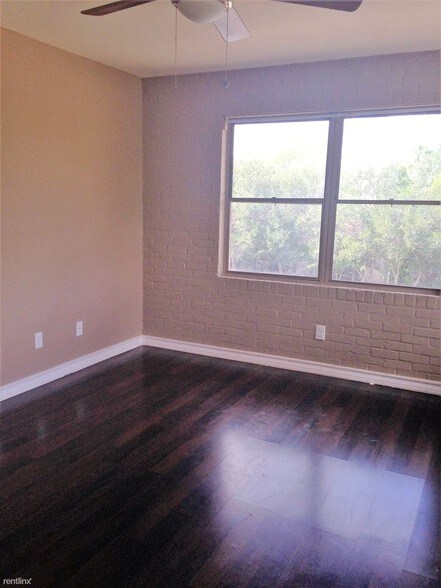 Building Photo - 501 S 4th St