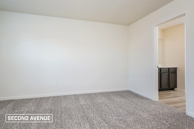 Building Photo - 520 Bennie Leonard St