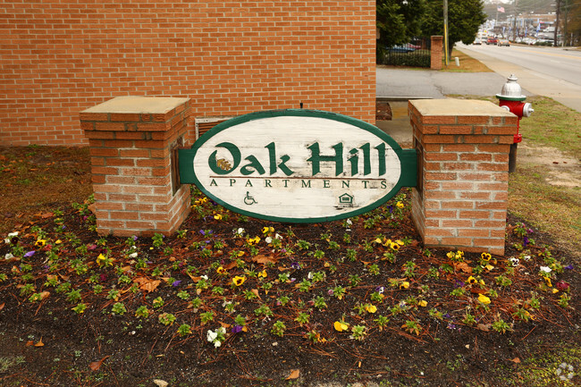 Building Photo - Oak Hill Apartments