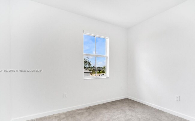 Building Photo - 12002 NW 47th Mnr