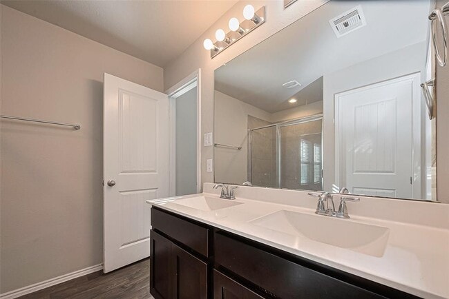Building Photo - 1819 Bryson Heights Dr