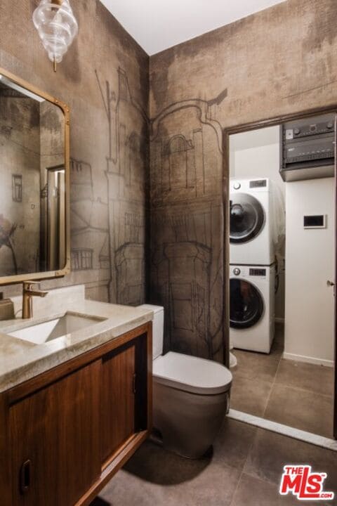 Building Photo - 1302 N Sweetzer Ave