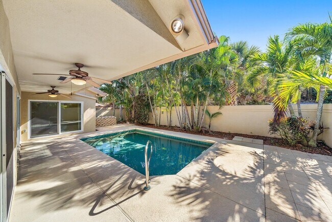 Building Photo - 118 Knoll Way