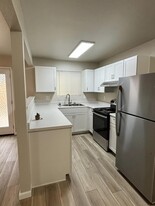Building Photo - 1710 Scottsdale Way