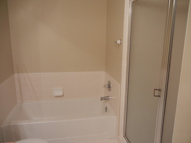 Building Photo - 39471 Springwater Dr