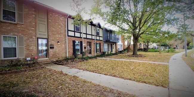 Building Photo - 14321 Still Meadow Dr