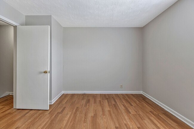 Building Photo - 3319A Felicia St