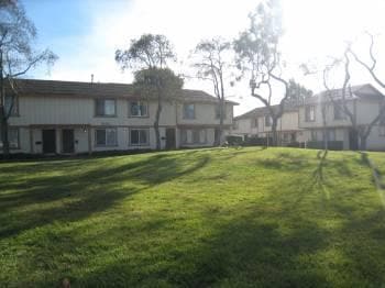 Common area - view from front door - 2176 Spanishgate Ct
