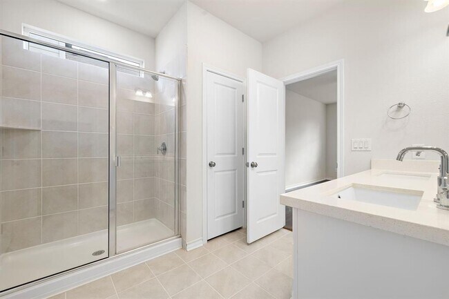 Building Photo - 316 Caisson Trl