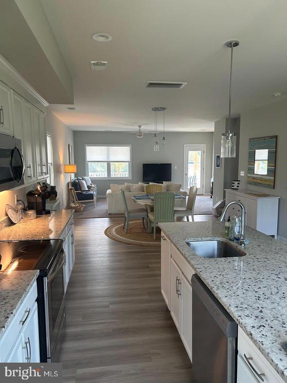 Building Photo - 221 Wilder Ave