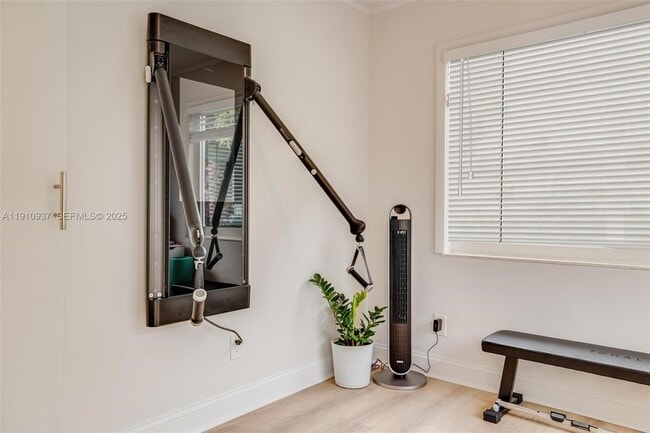 Building Photo - 2969 SW 20th St