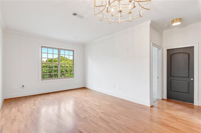 Building Photo - 1055 Piedmont Ave NE