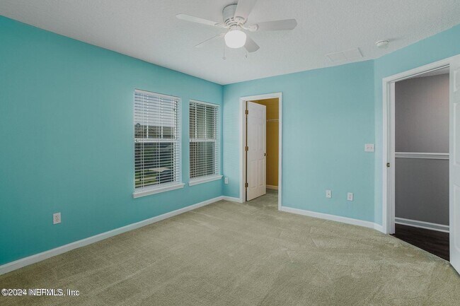 Building Photo - 1500 Calming Water Dr