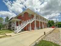 Building Photo - 218 N Hyland Ave