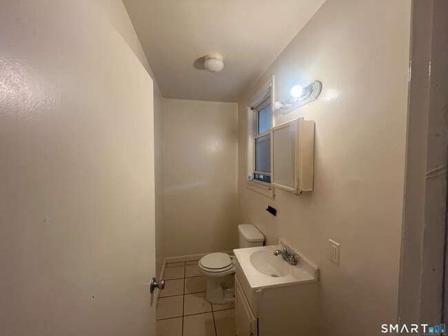 Building Photo - 270 East Ave