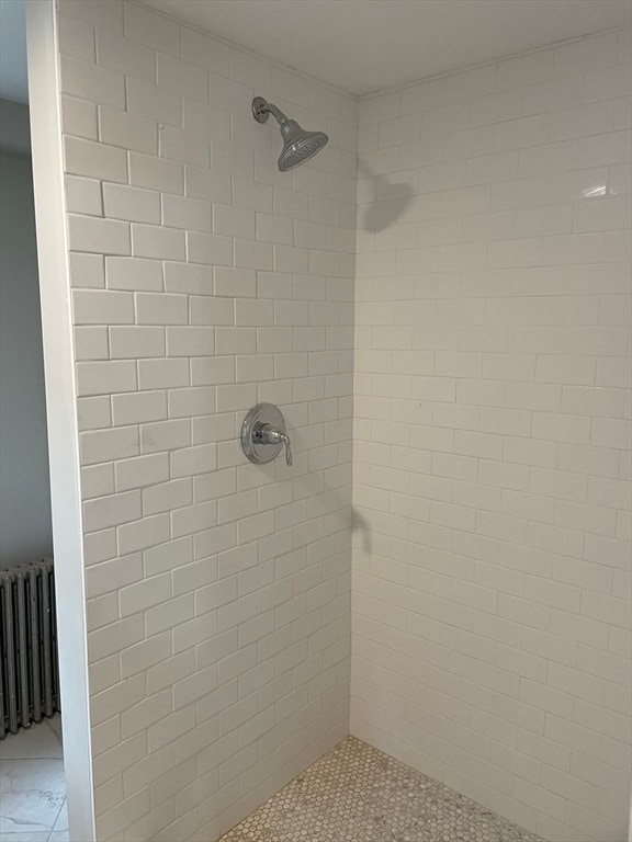 Building Photo - 206 Concord St