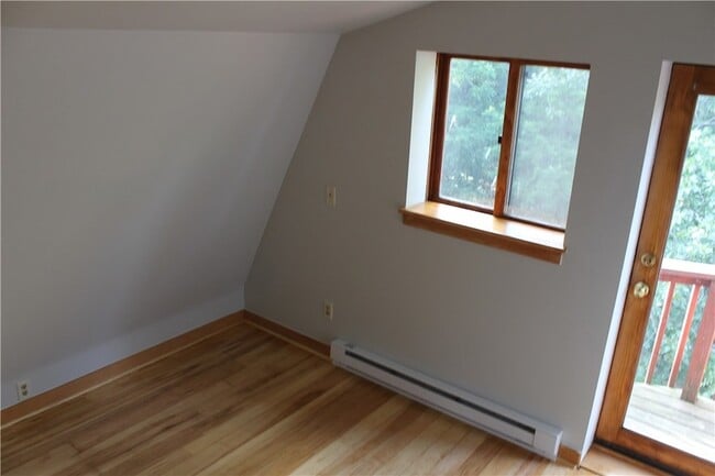 Building Photo - 480 Lansingville Rd