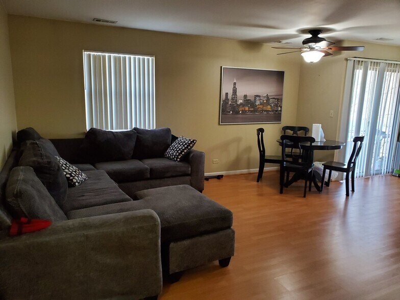 Building Photo - 116 Gant Cir