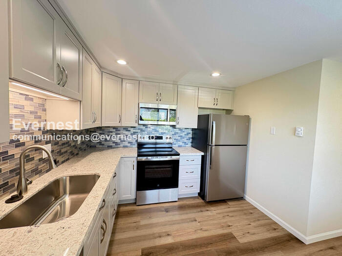 Building Photo - 16601 161st Ave SE