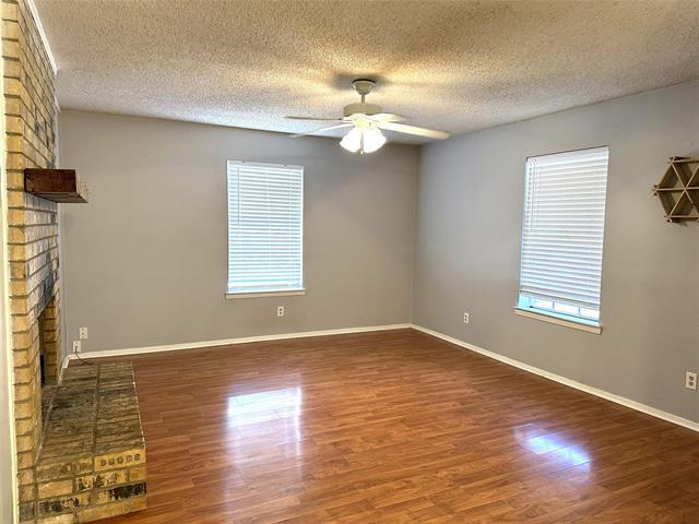 Building Photo - 719 Windcrest Dr