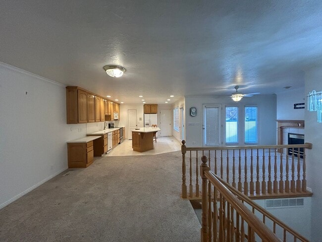 Building Photo - 3 Bedroom 2 Bathroom Condo in West Jordan by the new Temple!