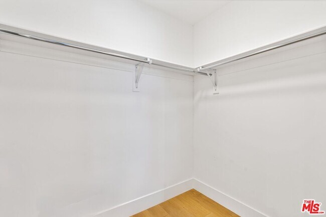 Building Photo - 10777 Wilshire Blvd