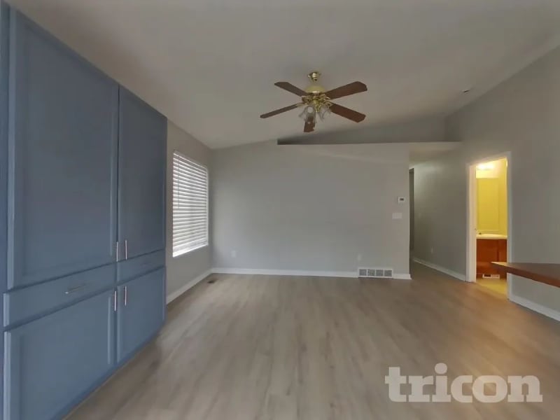 Building Photo - 846 E 900 N