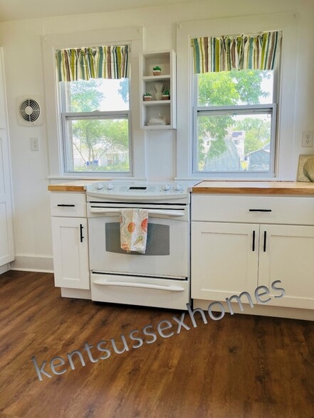 11X11 kitchen - 112 Mechanic Street