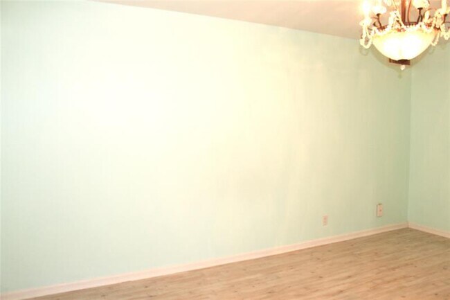 Building Photo - 1000 S Ocean Blvd