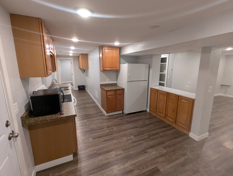 Building Photo - 245 W Ardmore Pl