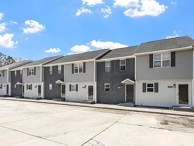 Building Photo - 351 E Williams St