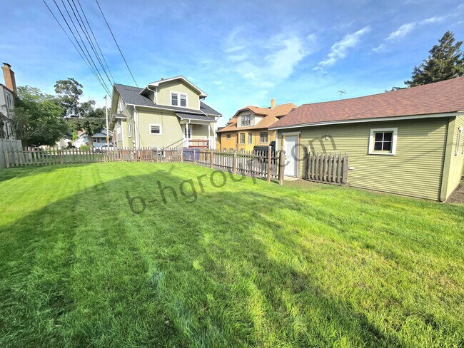 Building Photo - 7413 23rd Ave