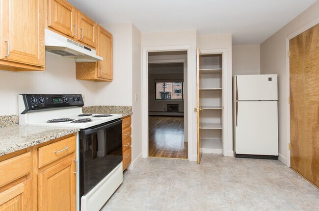 Building Photo - 68 Charlesbank Way