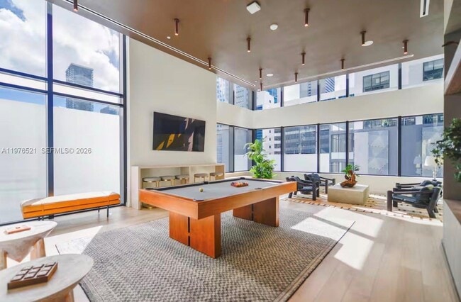 Building Photo - 225 N Miami Ave