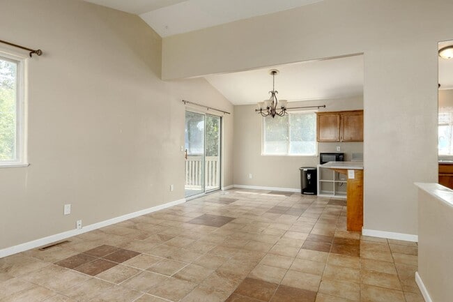 Building Photo - 14853 Burger Ln