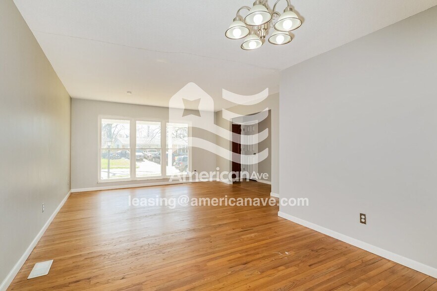 Building Photo - 2275 Cottontail Dr