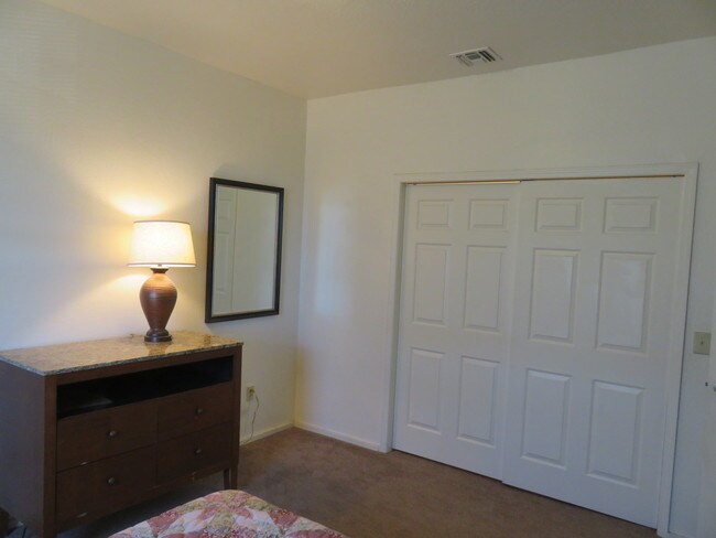 Building Photo - 116 S 2nd St